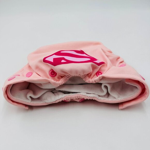 DC Comics Heroes Snap In One Cloth Diaper w/Cape Supergirl Adjustable - Picture 13 of 16